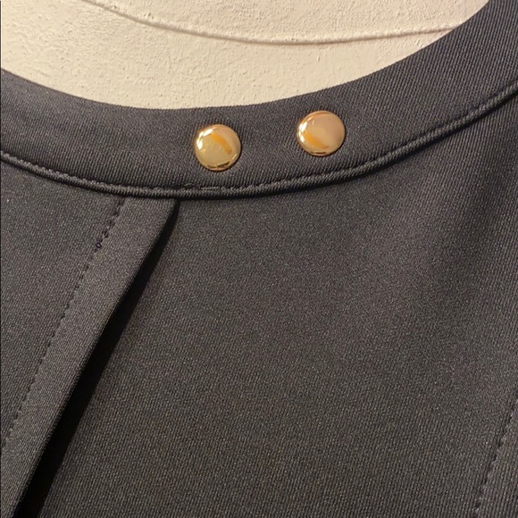 WHBM NWT top - Picture 2 of 4